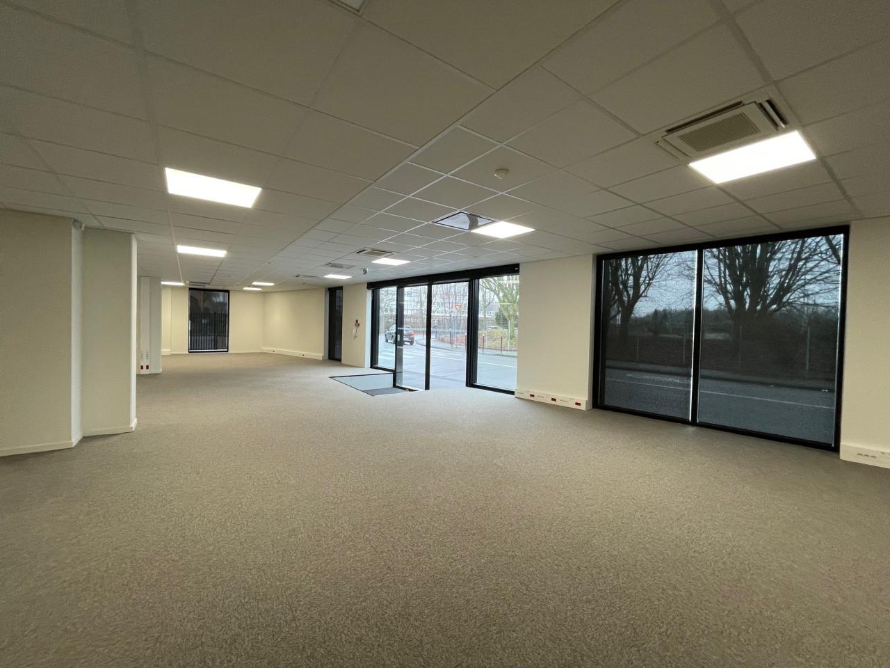 Bureau La Madeleine 1819m² Location bureau La Madeleine Nord OLBUR2114213 4
